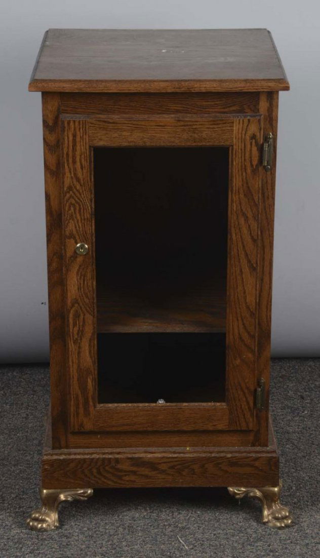Claw Foot Slot Machine Stand (1 of 4)