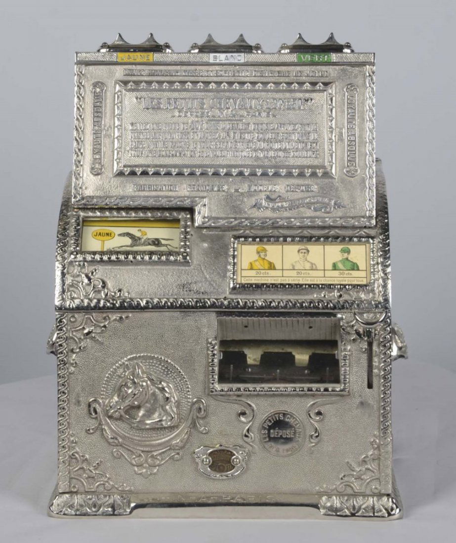 Les Petits Chevaux Cast Iron Token Payout Machine (1 of 6)