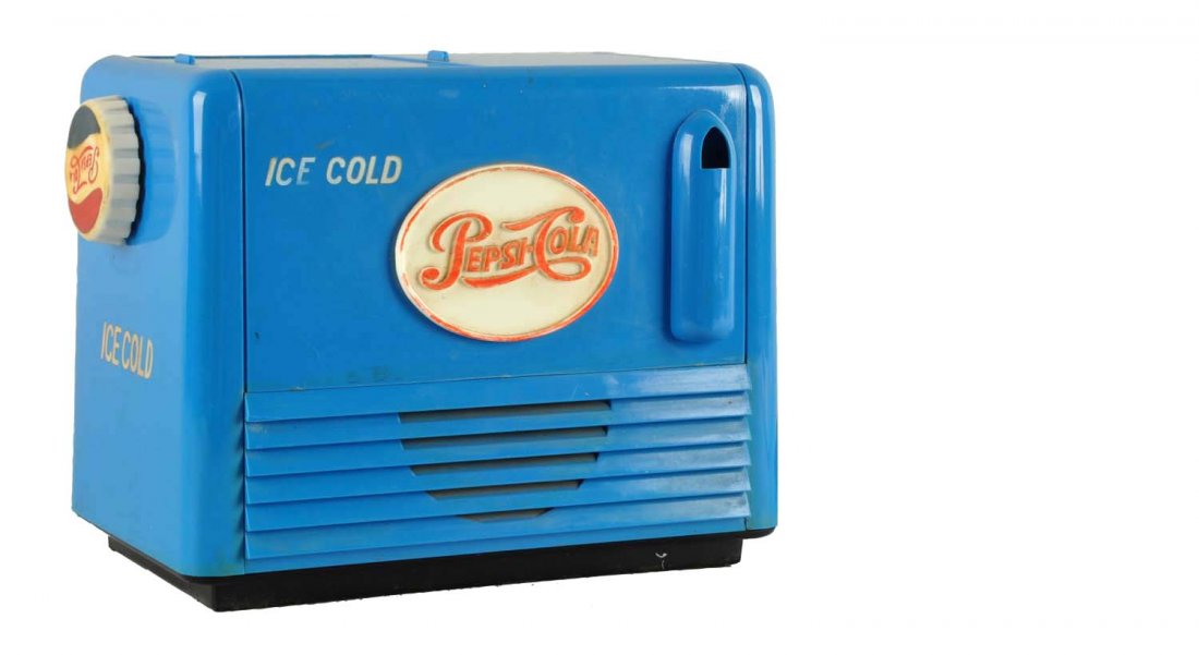 1950's Pepsi - Cola Plastic Cooler Radio. (1 of 4)