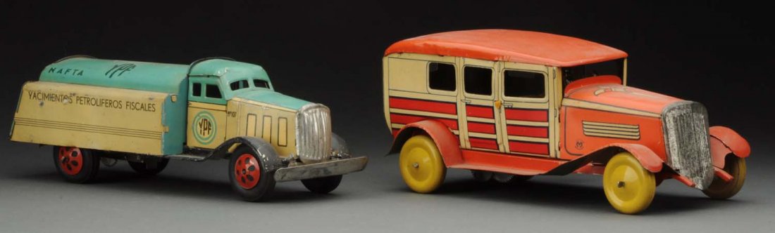 Lot of 2: Tin Litho Wind-Up Argentinian Vehicles. (1 of 2)