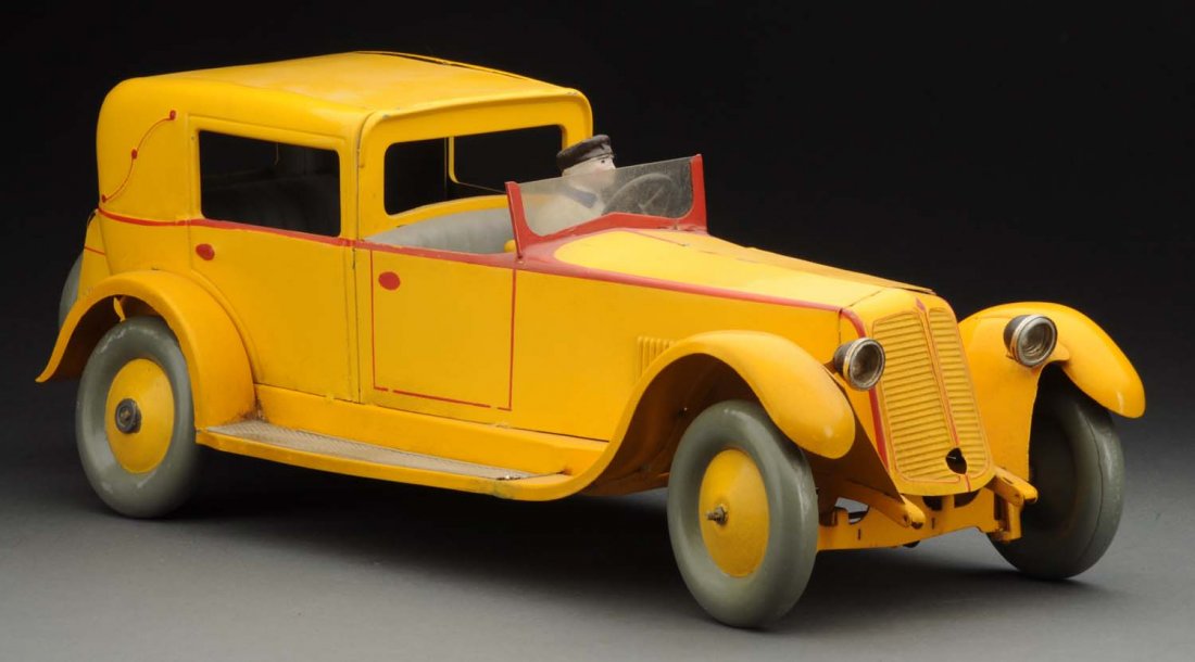 French Jep Renault Cabriolet Town Car Limousine. (1 of 3)