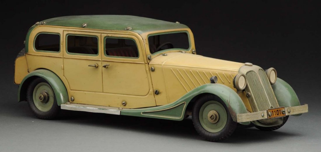 German Marklin 1930's Sedan. (1 of 3)