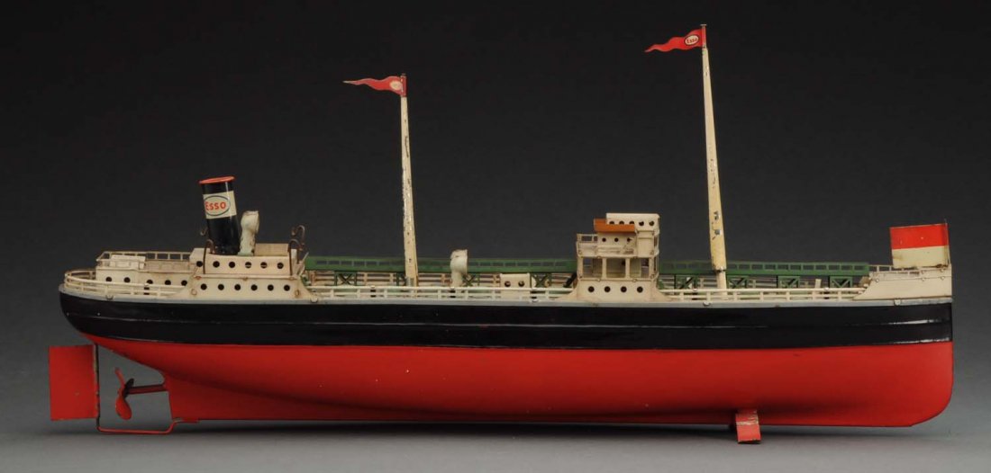 German Wind-Up Fleischmann Oil Tanker Boat. (1 of 2)