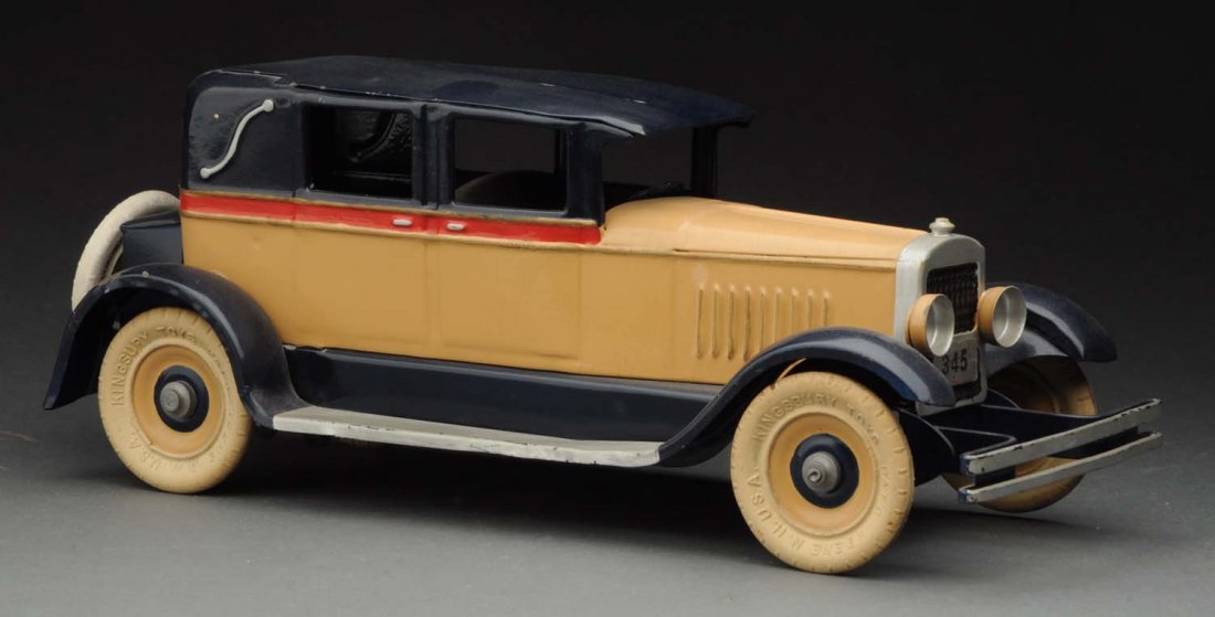 Pressed Steel Kingsbury Clockwork Sedan. (1 of 3)