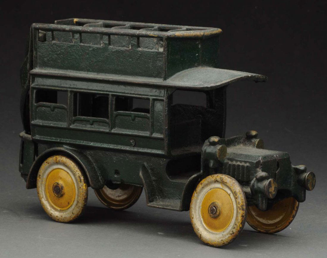 Early Kenton Double Decker Bus. (1 of 3)