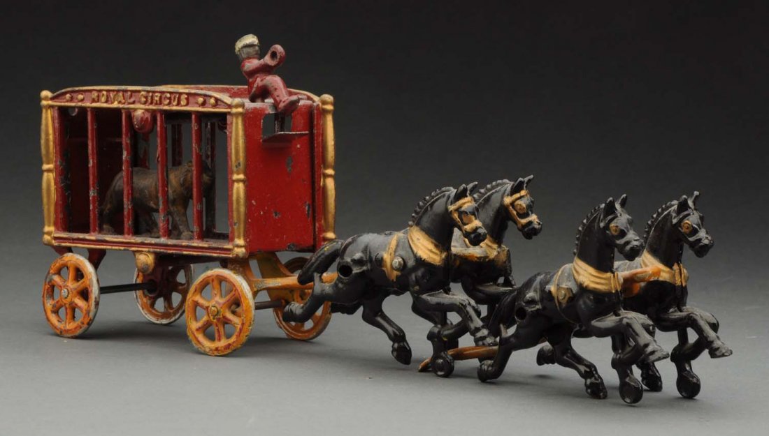Small Hubley 4-Horse Circus Cage Wagon. (1 of 2)