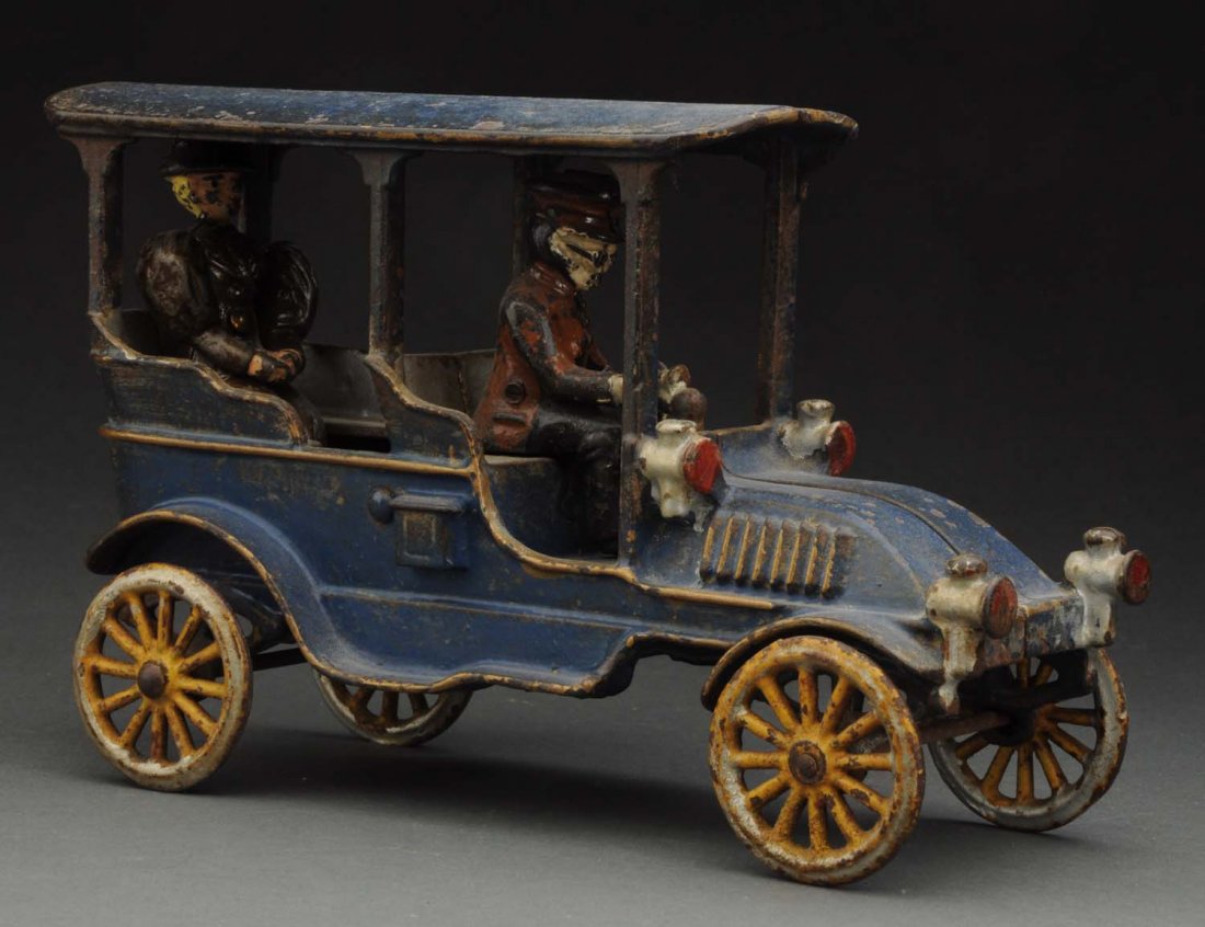 Early Kenton Cast Iron Auto. (1 of 3)