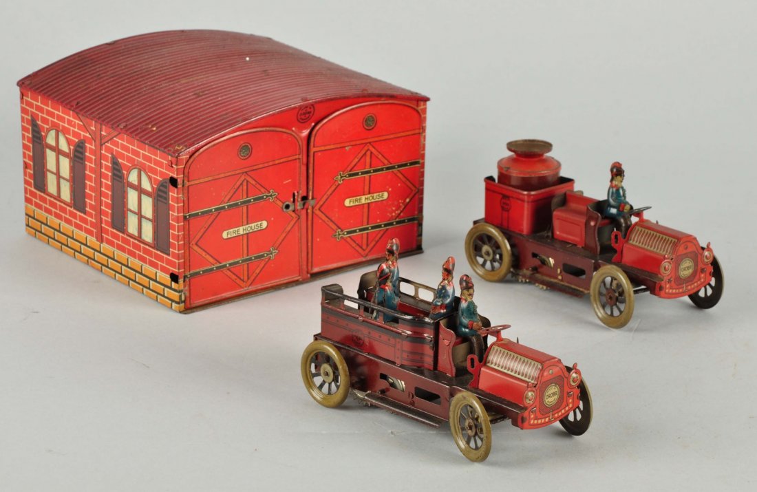 German Orobr Tin Litho Fire Station with Vehicles. (1 of 9)