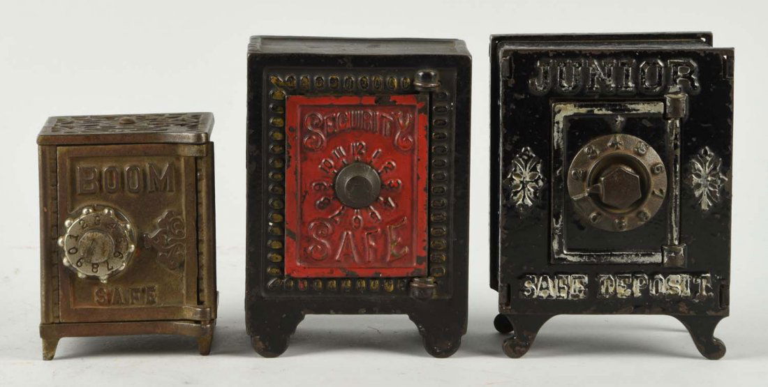 Lot of 3: Cast Iron Safe Banks. (1 of 2)