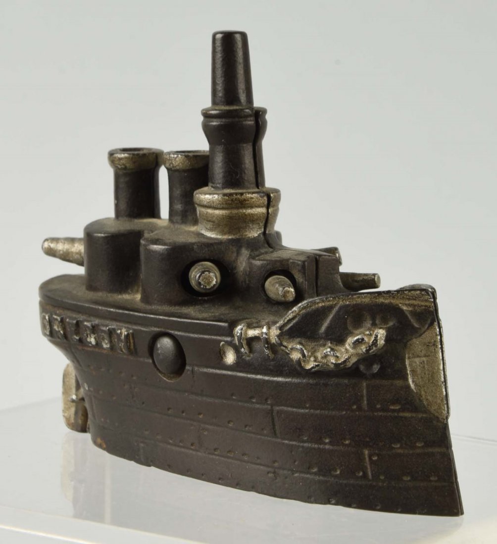 J.& E Stevens Cast Iron Sm Oregon Battle Ship Bank (1 of 2)