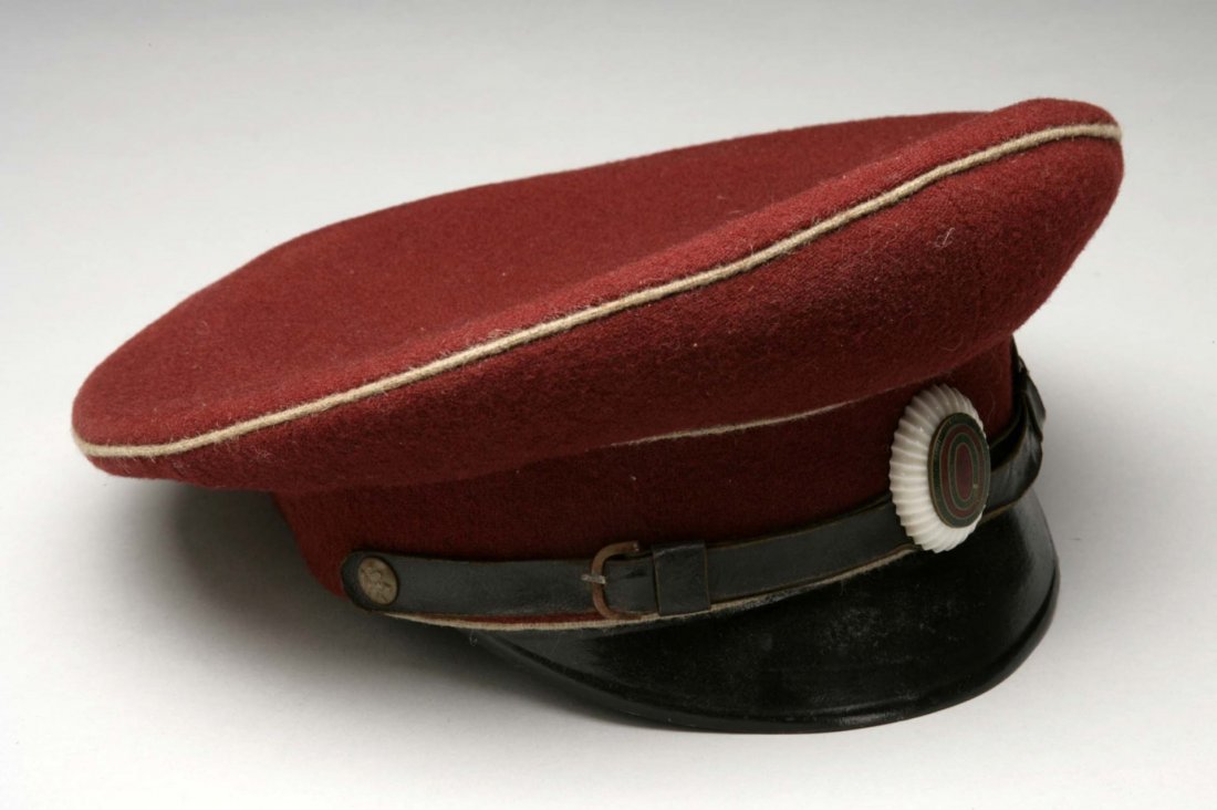 Imperial Russian Visor Cap. (1 of 4)