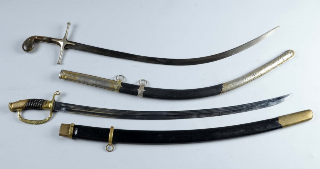 Lot of 2: Artillery & Mameluke Sabres. (1 of 3)