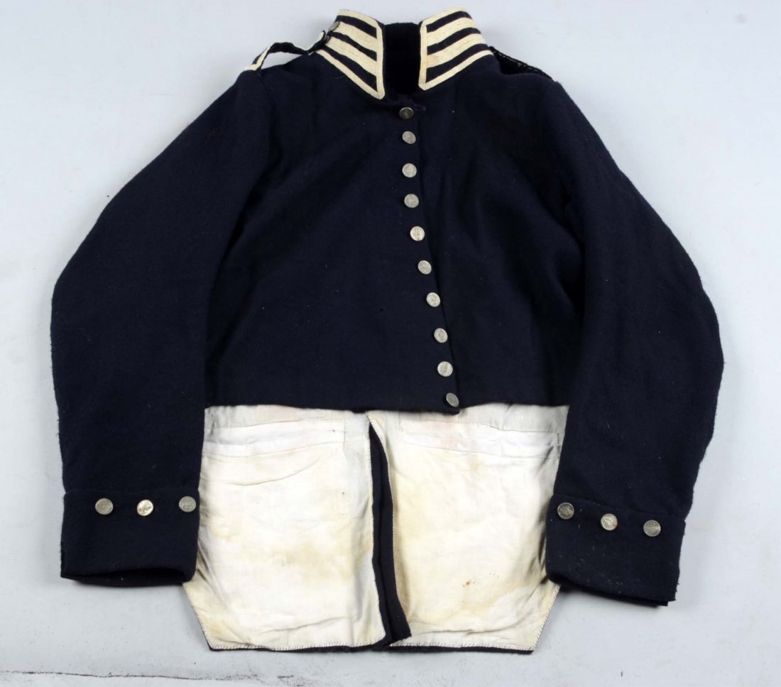 German Officer's Tunic. (1 of 4)