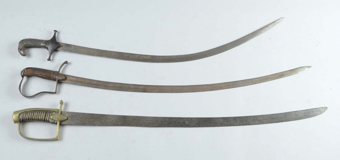 Lot of 3: Tulwar, Infantry & P-Guard Sabre. (1 of 3)