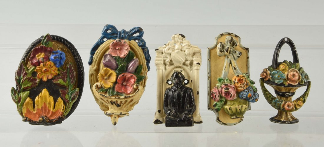 Lot of 5: Cast Iron Assorted Doorknockers.: Hubley, etc. Including four flowers; and repainted Shakespeare. Condition (Good). Size Largest: 4 - 1/4" T.