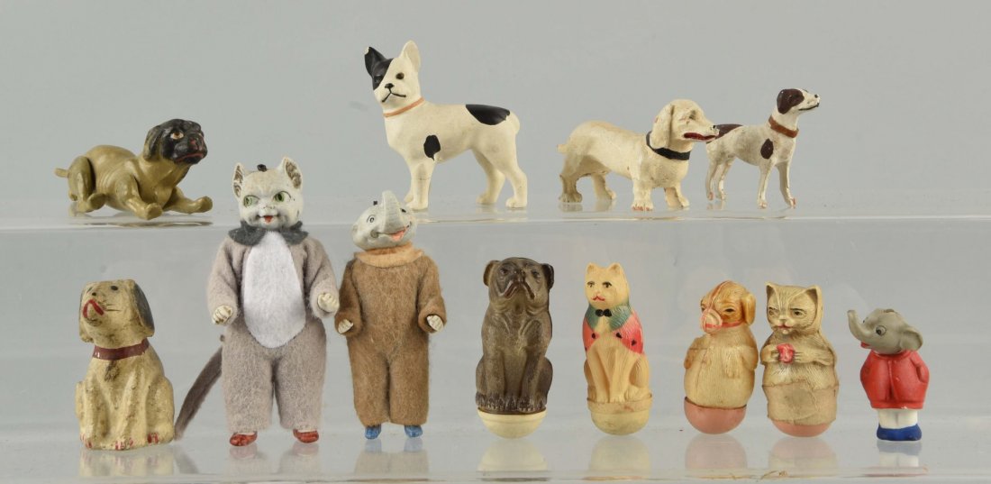 Lot Of 12: Assorted Miniature Animal Figures. (1 of 1)