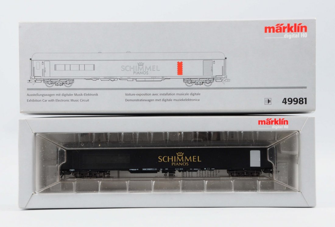 Marklin No. 49981 HO Piano Car. (1 of 1)