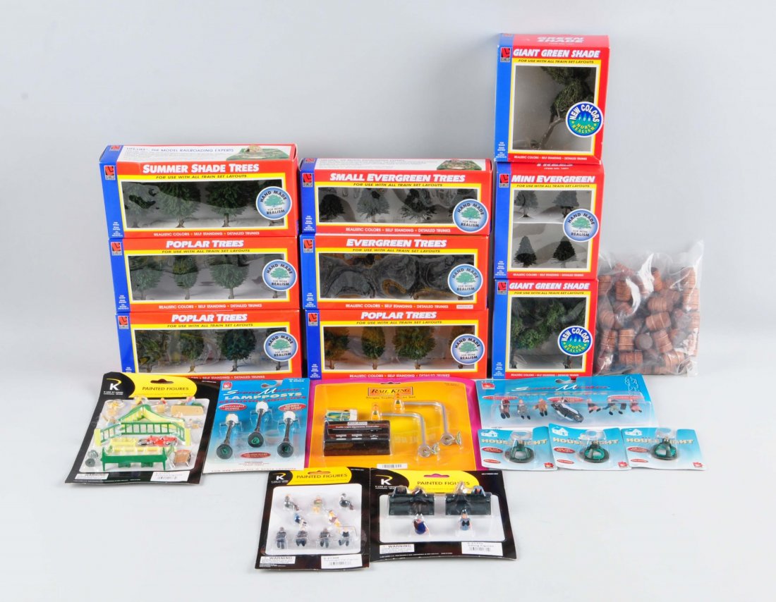 Large Lot of O Scale Train Accessories. (1 of 1)