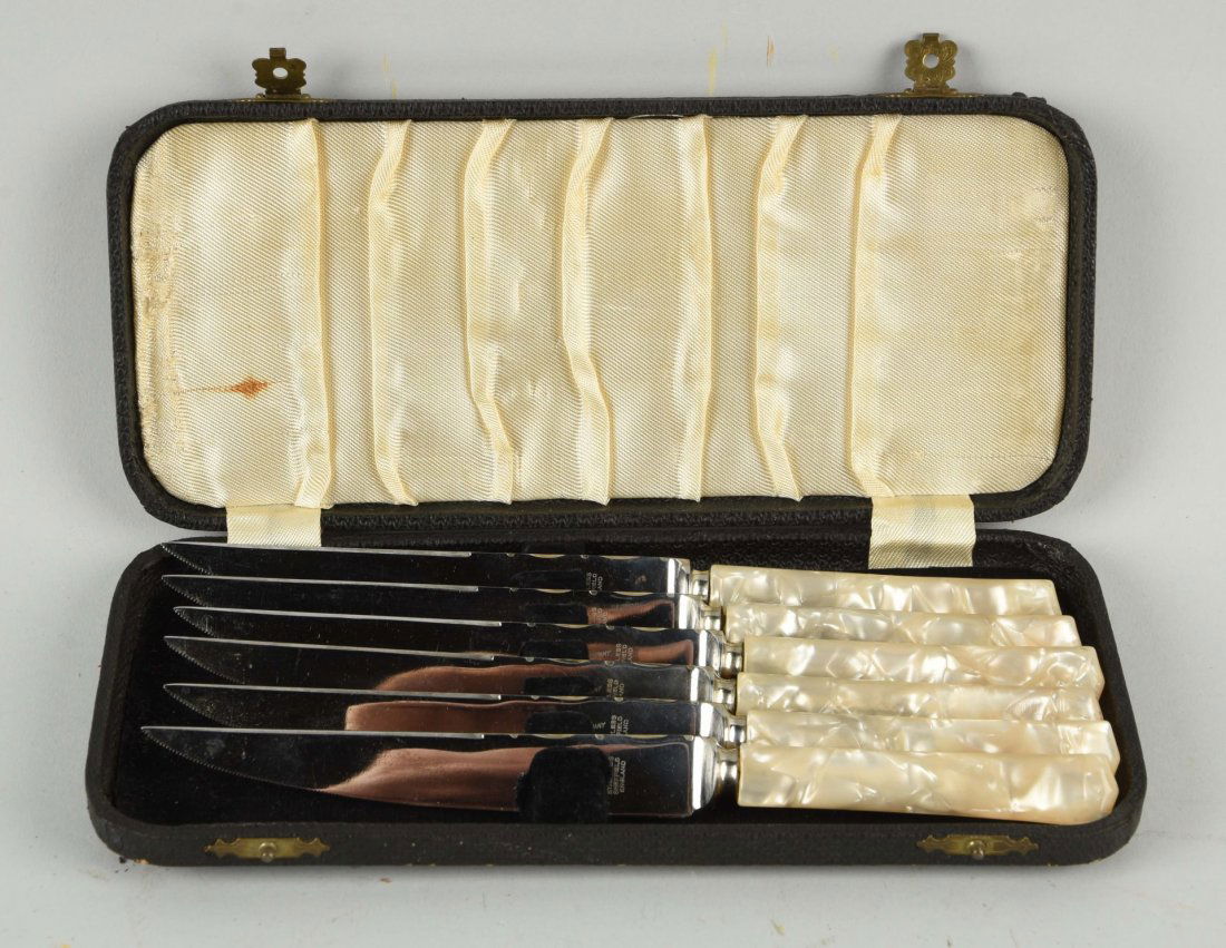 Lot Of 6: Faux Pearl Handled Steak Knives. (1 of 1)