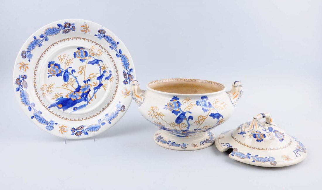 Lot Of 2: Spode Pottery Sour Tureen.: The tureen has two handles and the lid the lid has one minor internal chip on the inside of the lid and has a 9 inch diameter to the opening. There is staining on the inside of the tureen but not on t