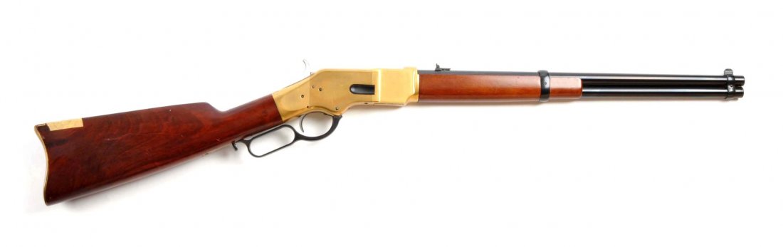 (M) Uberti Model 1866 S.R.C.: Serial # 51781 20" barrel in .44-40 caliber. Finely made Italian copy of the Winchester Model 1866 Yellow Boy. Features full round barrel, full magazine, two leaf folding rear sight, two barrel bands,
