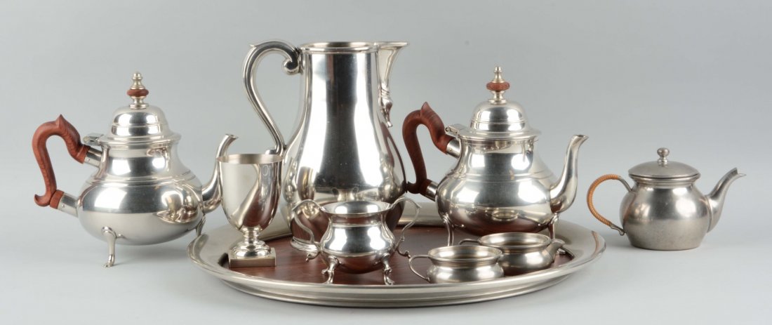 Williamsburg Stieff Pewter Tea Set. (1 of 1)