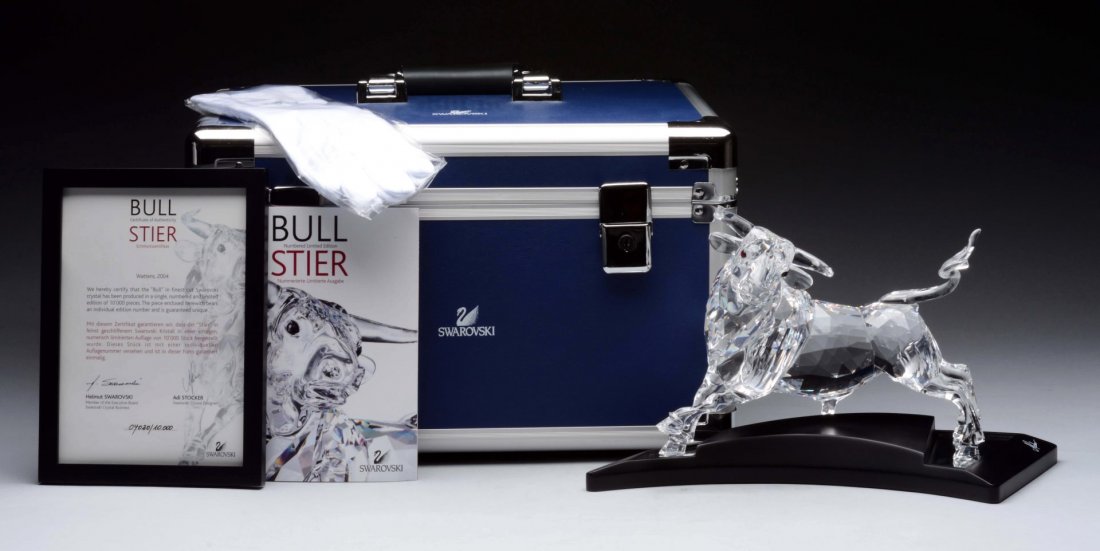 Swarovski Limited Edition Bull Figurine. (1 of 1)