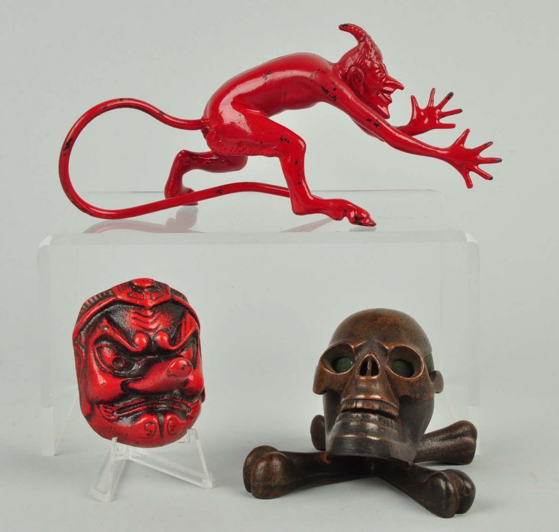 Lot of 3: Cast Iron Assorted Figural Items. (1 of 5)