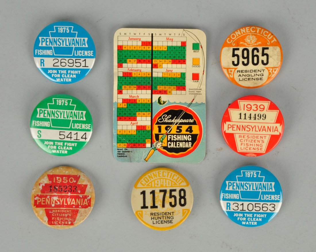Lot of 8: Pennsylvania Fishing License & Pins. (1 of 1)