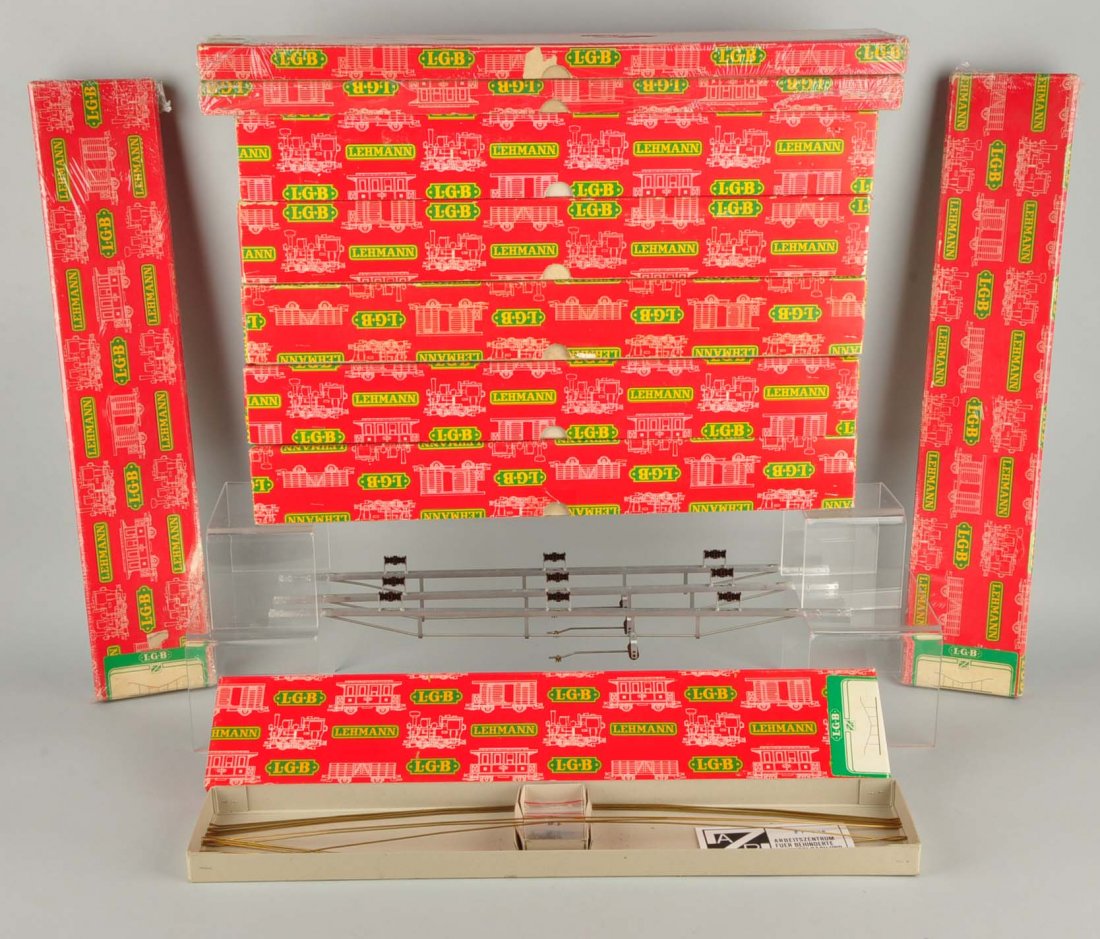 Lot Of 10 : LGB Catenary.: Includes: five No. 6102 and five 6106. Like new in the original boxes.