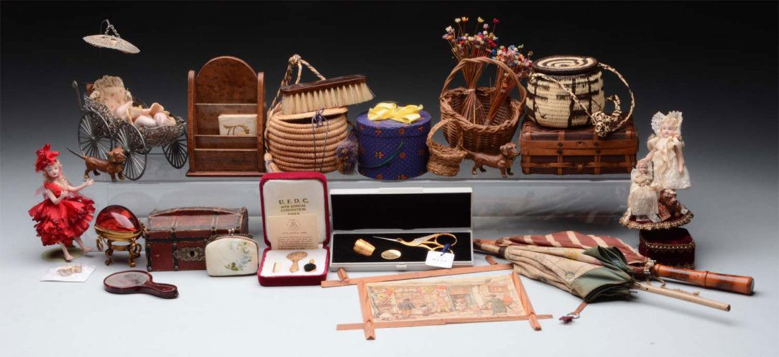 Lot of Antique Accessories. (1 of 1)