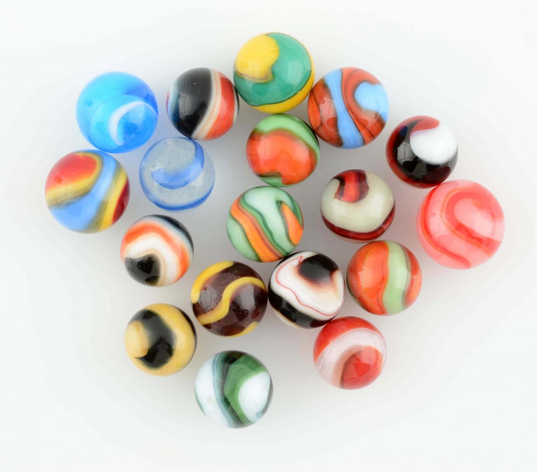 Lot Of 18: Akro Agate Corkscrew Marbles. (1 of 1)