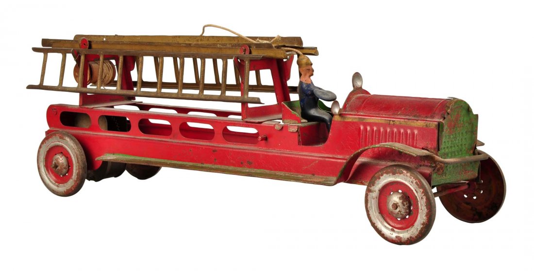 Early Tin Fire Truck With Ladder. (1 of 4)