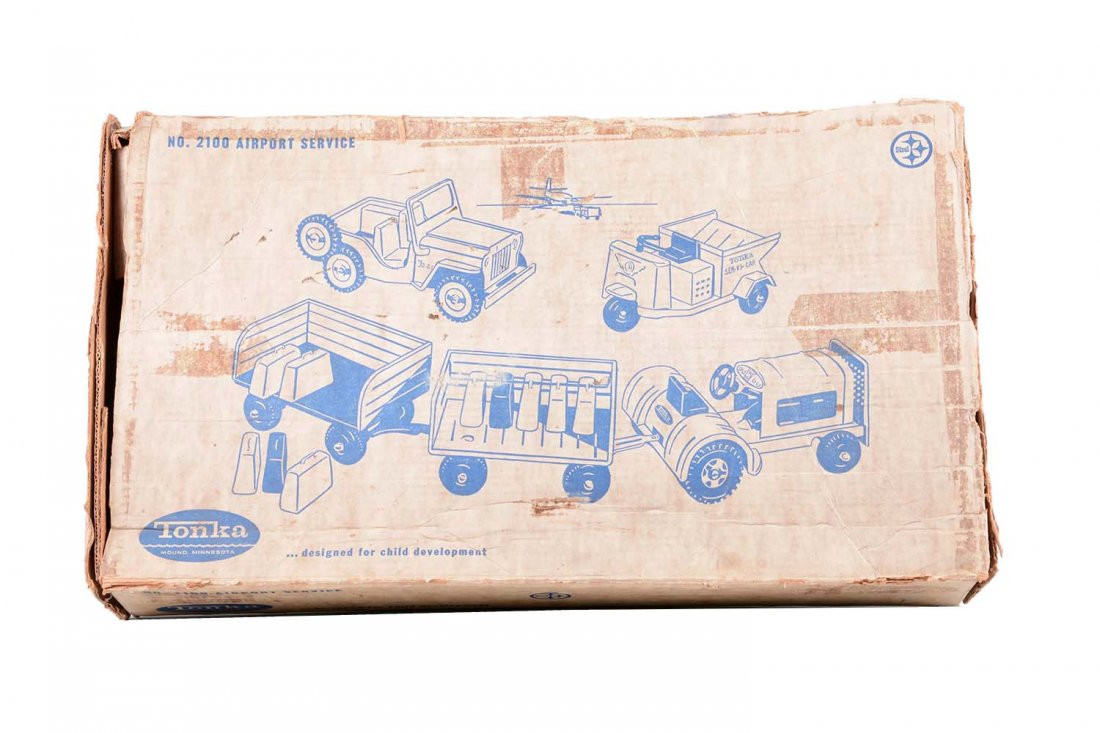 Tonka Airport Service Set No. 2100. (1 of 2)