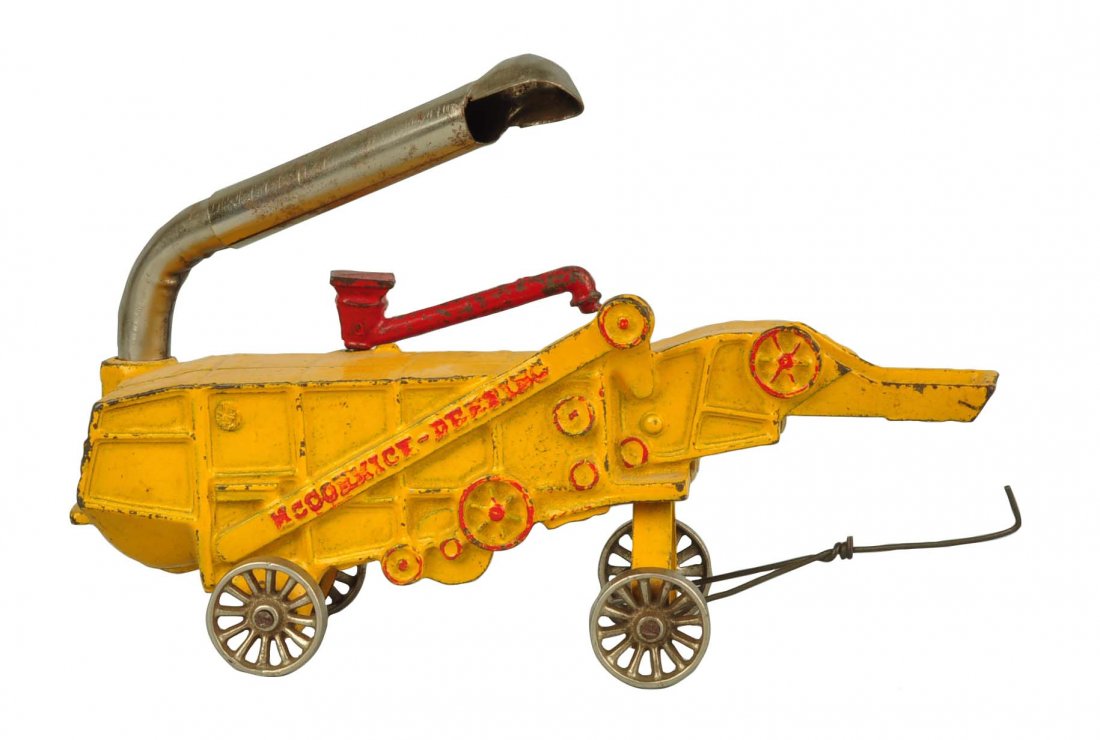 Arcade McCormick Deering Cast Iron Farm Thresher. (1 of 2)
