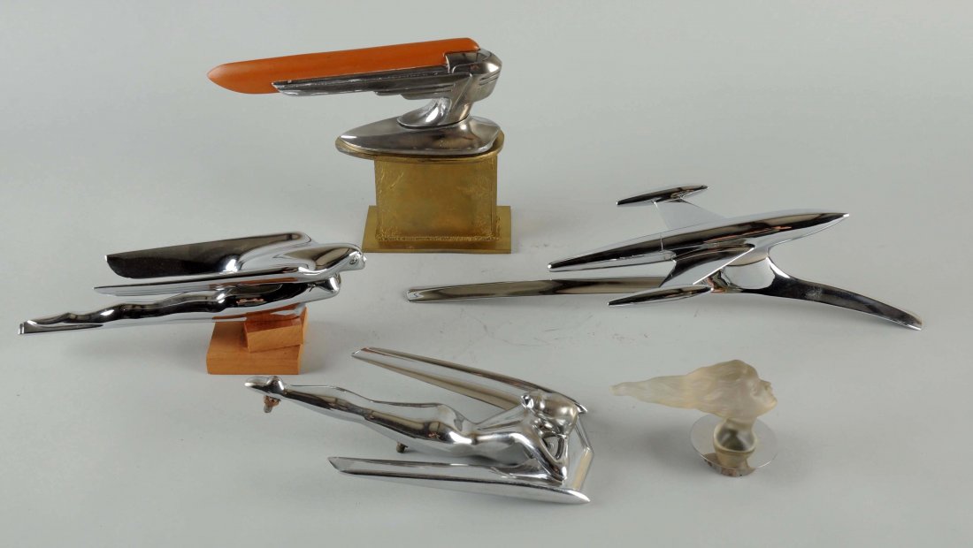 Lot of Nash, Graham & Other Hood Ornaments.: The Graham & Nash (Petty) have been used, the others have not been. All are in very good to excellent condition. (8-9). Largest: 18" L.