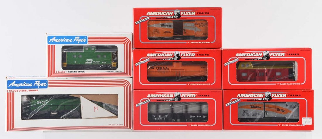 Lot of Burlington Northern Locomotive & Freight Cars.: Includes: No. 48007 Burlington Northern GP20 Diesel Locomotive, No. 48405 Shell Tank Car, No. 48510 Nickel Plate Road Gondola, No. 48498 1996 TTOS Western Pacific Boxcar, No. 48490 American Flyer 1995
