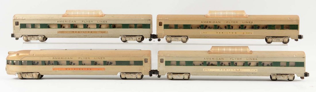 Lot of 4: Green Stripe Passenger Cars.: All 960 Series. Three 962 Series Hamilton vistadomes and a 963 Washington observation car. Needs cleaning.