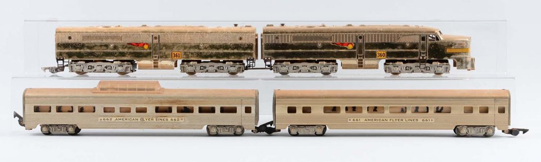 American Flyer 360, 361 Santa Fe & 2 Aluminum Passenger: Includes 360 and 361, 661 pullman car, and 662 vistadome car. Needs cleaning.