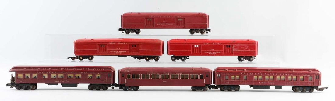 Lot of 6: American Flyer Passenger Cars. (1 of 1)