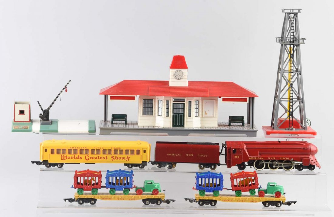 American Flyer Train Set With Accessories. (1 of 1)