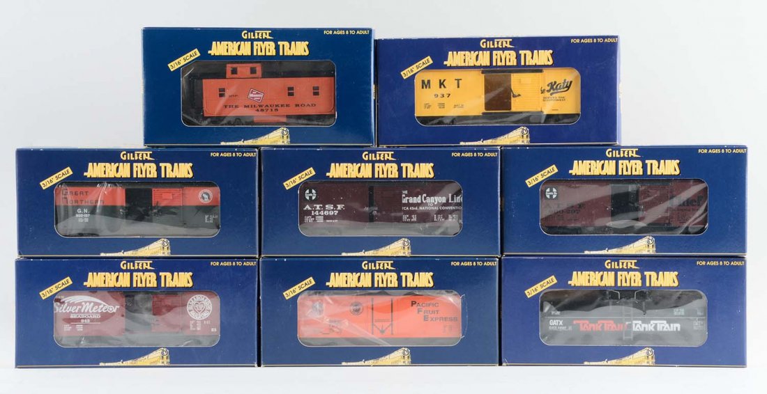 Lot of 8: Modern American Flyer Rolling Stock. (1 of 1)