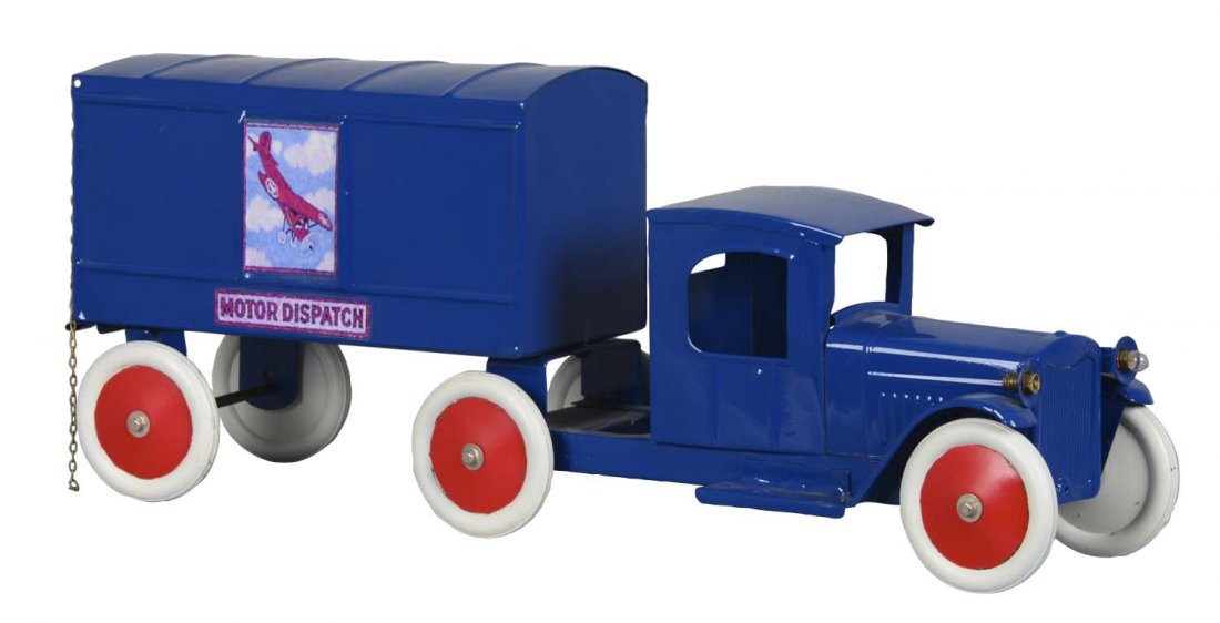 Structo Pressed Steel Motor Dispatch Truck (1 of 2)