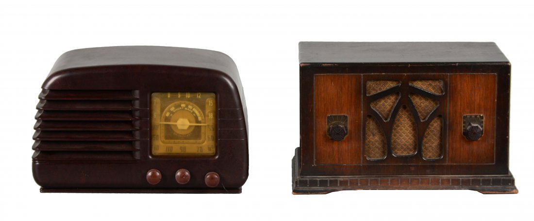 Lot Of 2: Vintage Radios (1 of 4)