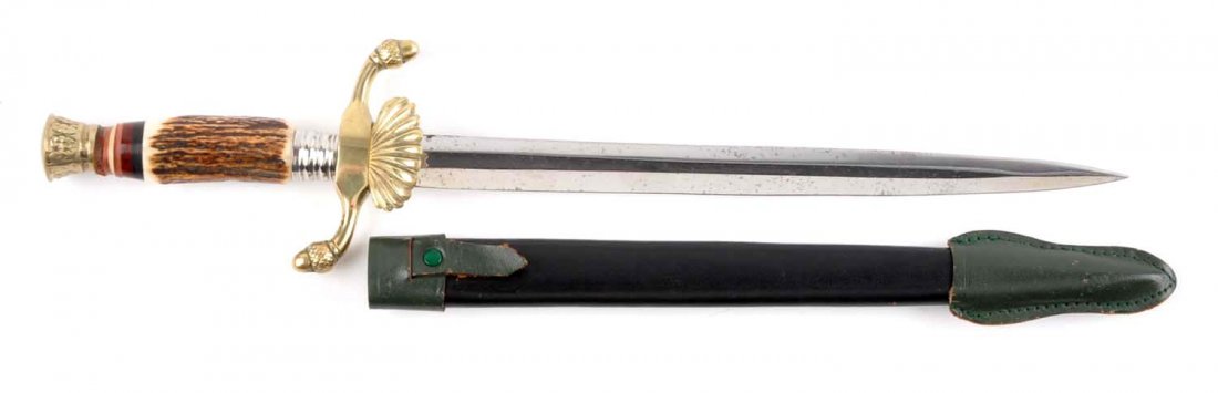 Post War German Stag Horn Hunting Dagger.: Blade Length: 10 - 1/4” Overall Length: 15 - 1/2” Lot contains Post WWII German hunting stag horn dagger.