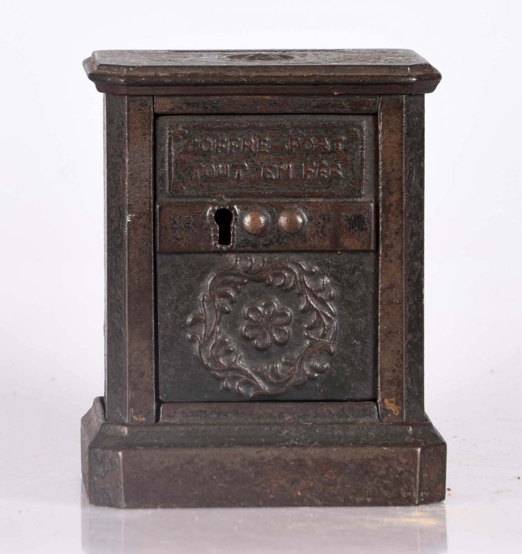 Coffre-Front Tout En Fer Cast Iron Bank w/ Key Lock: Scarce bank. (JY). Good-Very Good