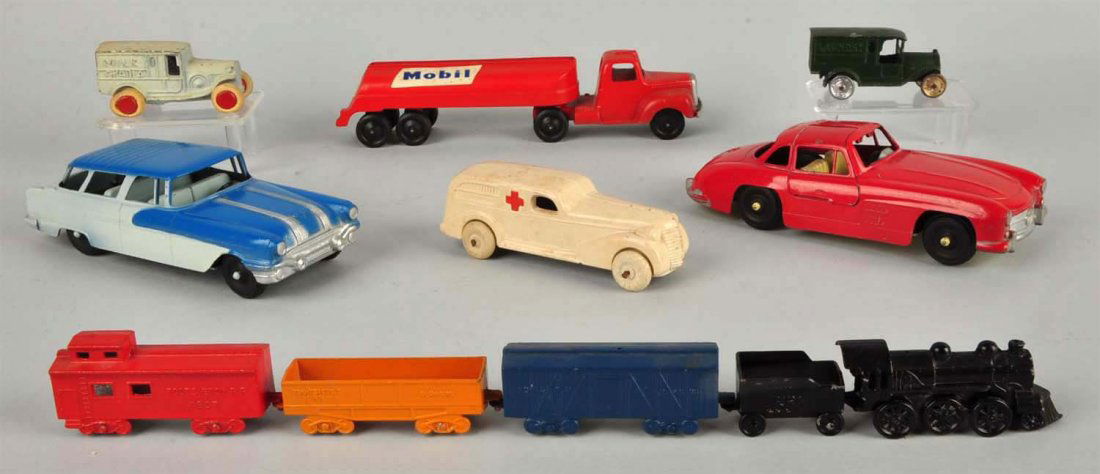 Lot Of 8: Tootsietoy Cast Iron Cars & Trains. (1 of 1)