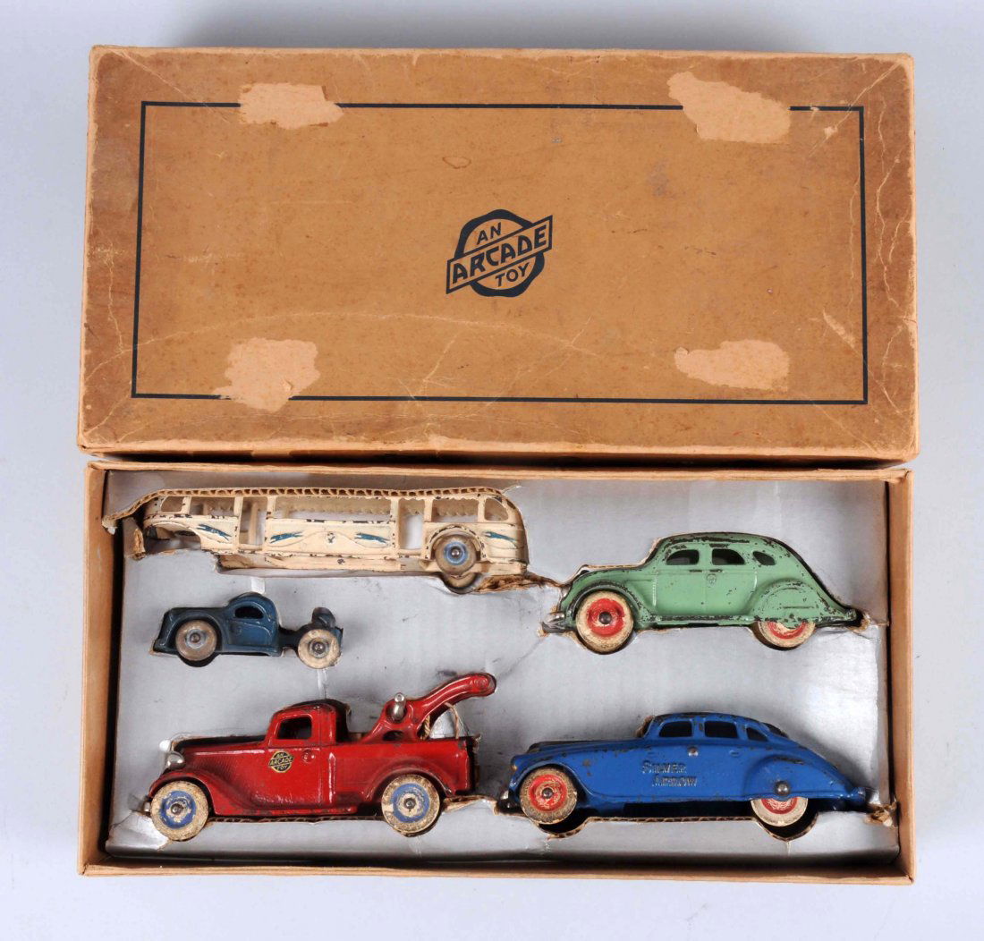 Cast Iron Arcade No. 3520 Vehicle Assortment Set. (1 of 2)