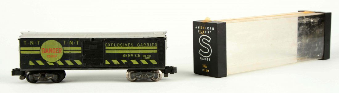 American Flyer No. 25057 T.N.T Boxcar. (1 of 3)