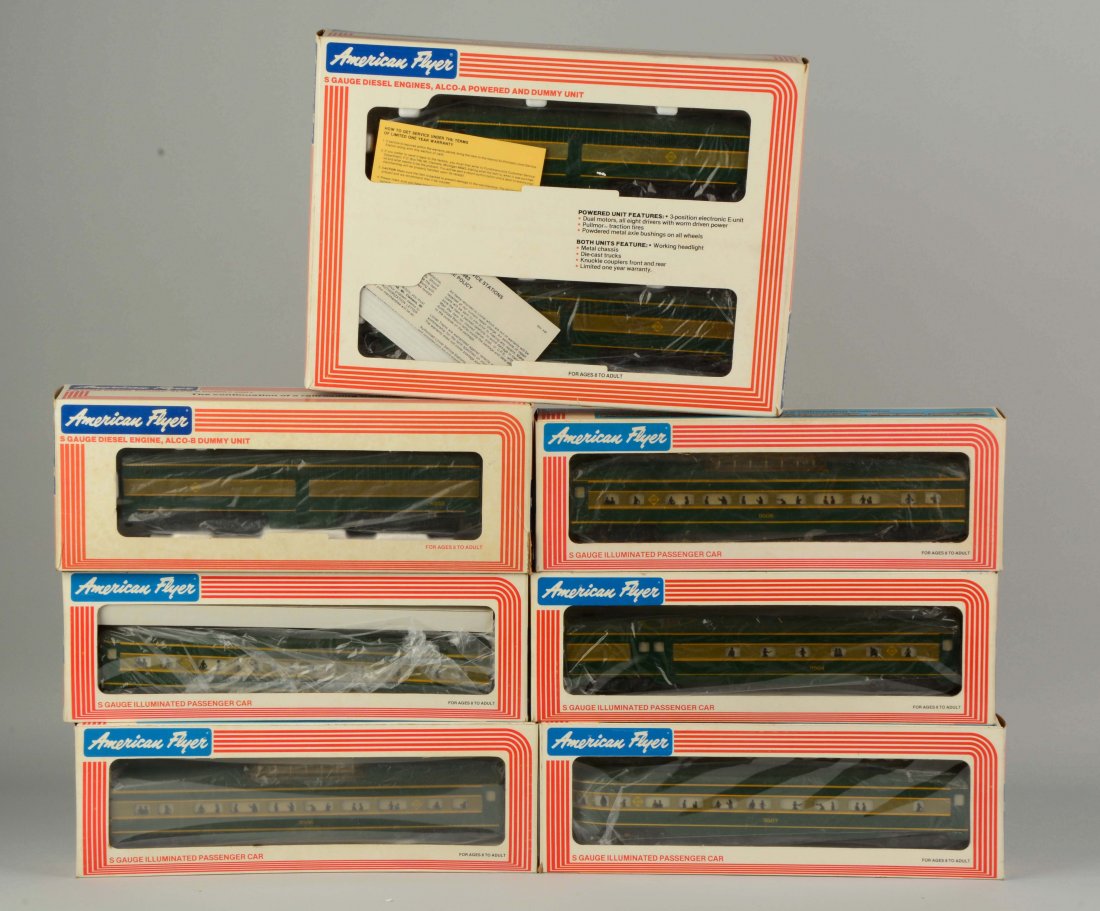 Lot of 8: American Flyer Erie Passenger Car Set. (1 of 1)